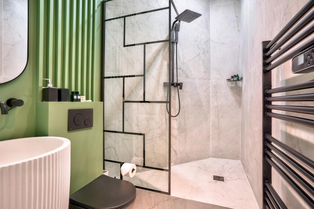 New Eiffel Tour ! Splendid Apartments In The Heart Of Париж Екстериор снимка