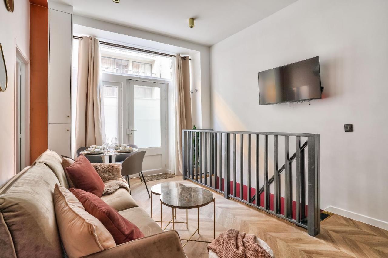 New Eiffel Tour ! Splendid Apartments In The Heart Of Париж Екстериор снимка