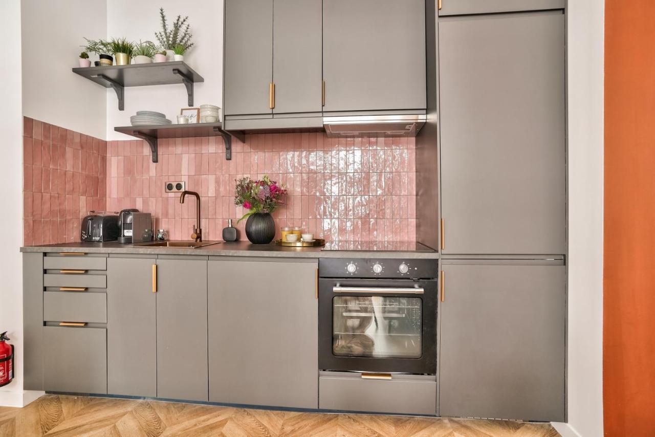 New Eiffel Tour ! Splendid Apartments In The Heart Of Париж Екстериор снимка