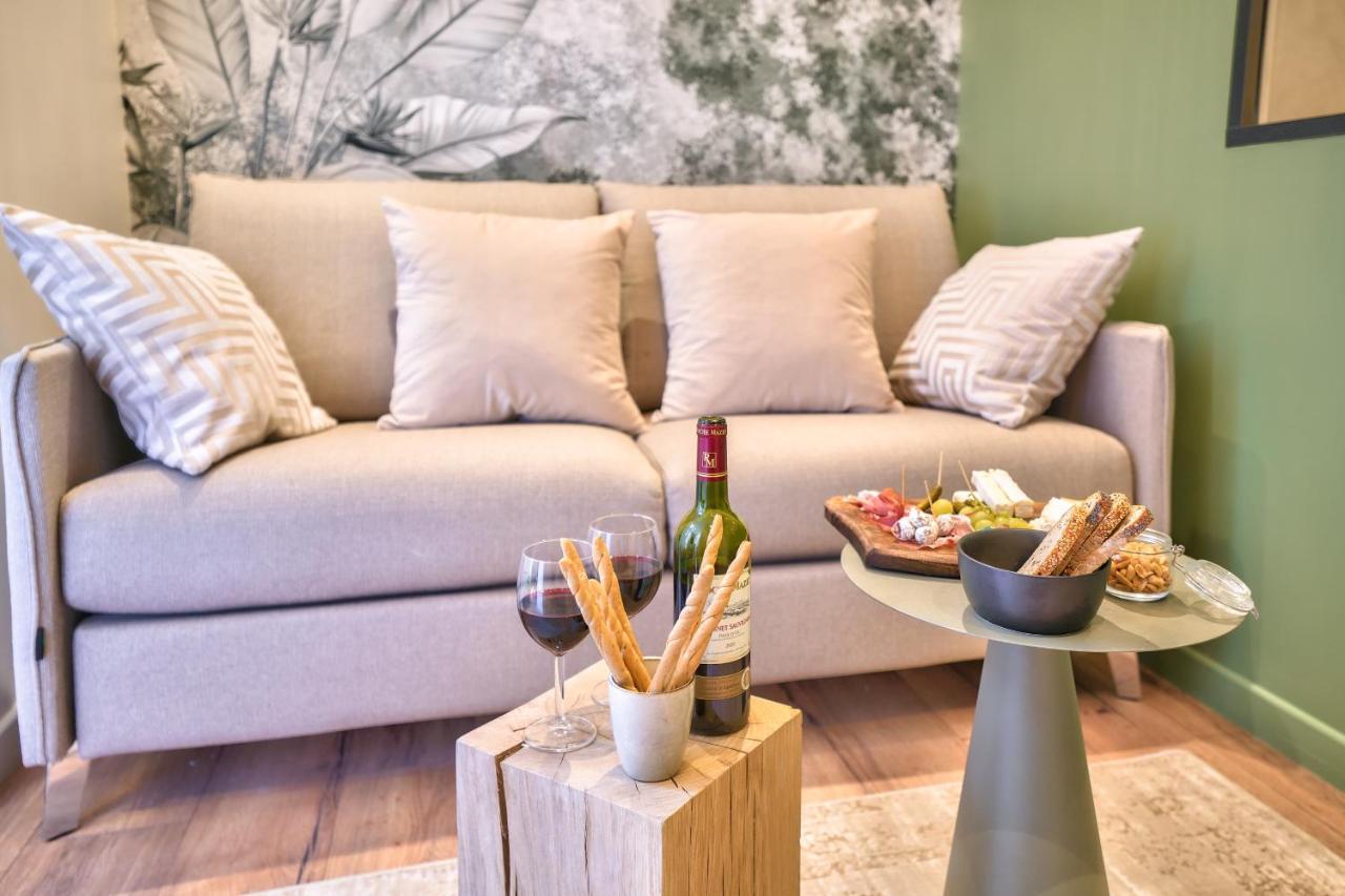 New Eiffel Tour ! Splendid Apartments In The Heart Of Париж Екстериор снимка
